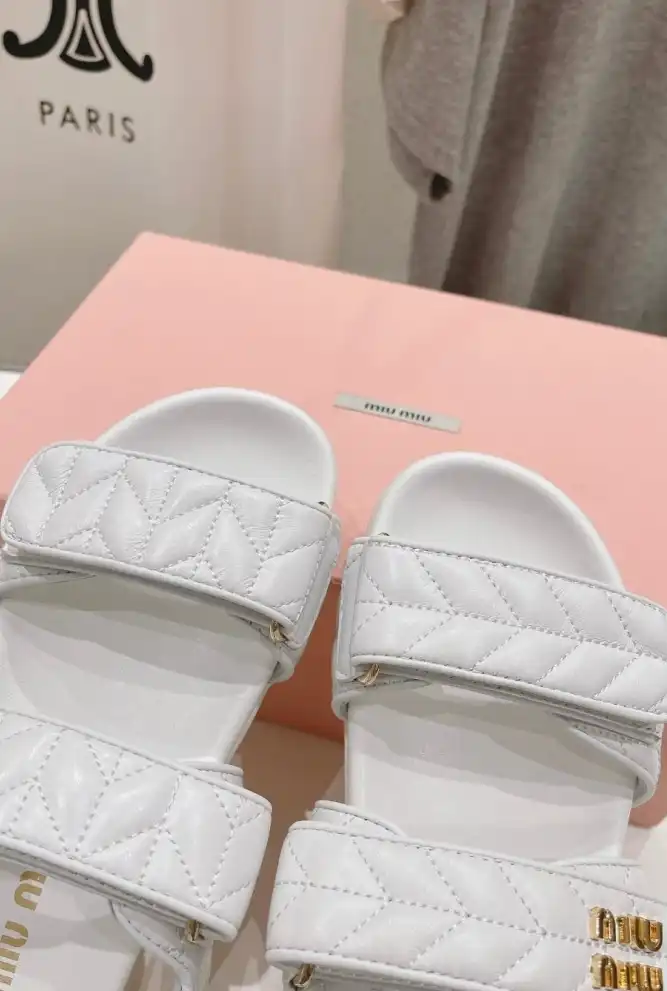 hype Miu Miu Sandals