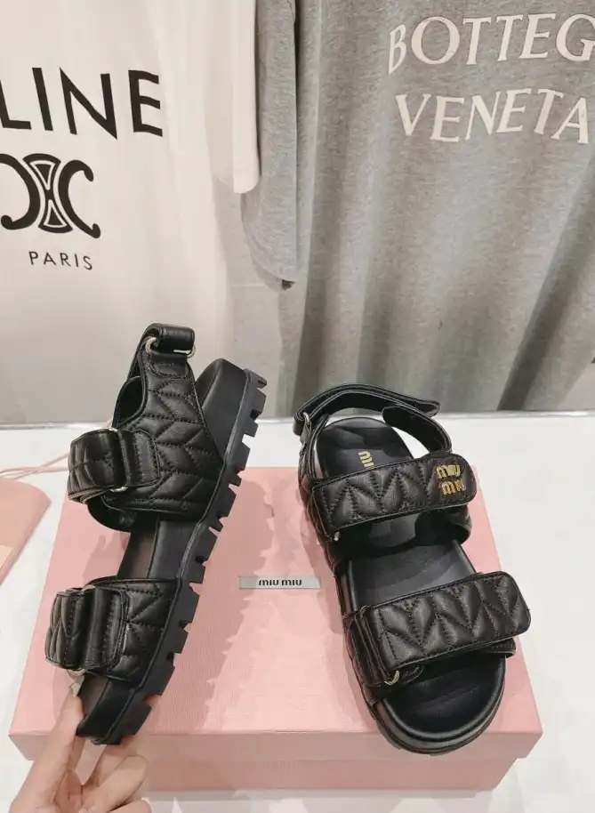 hype Miu Miu Sandals