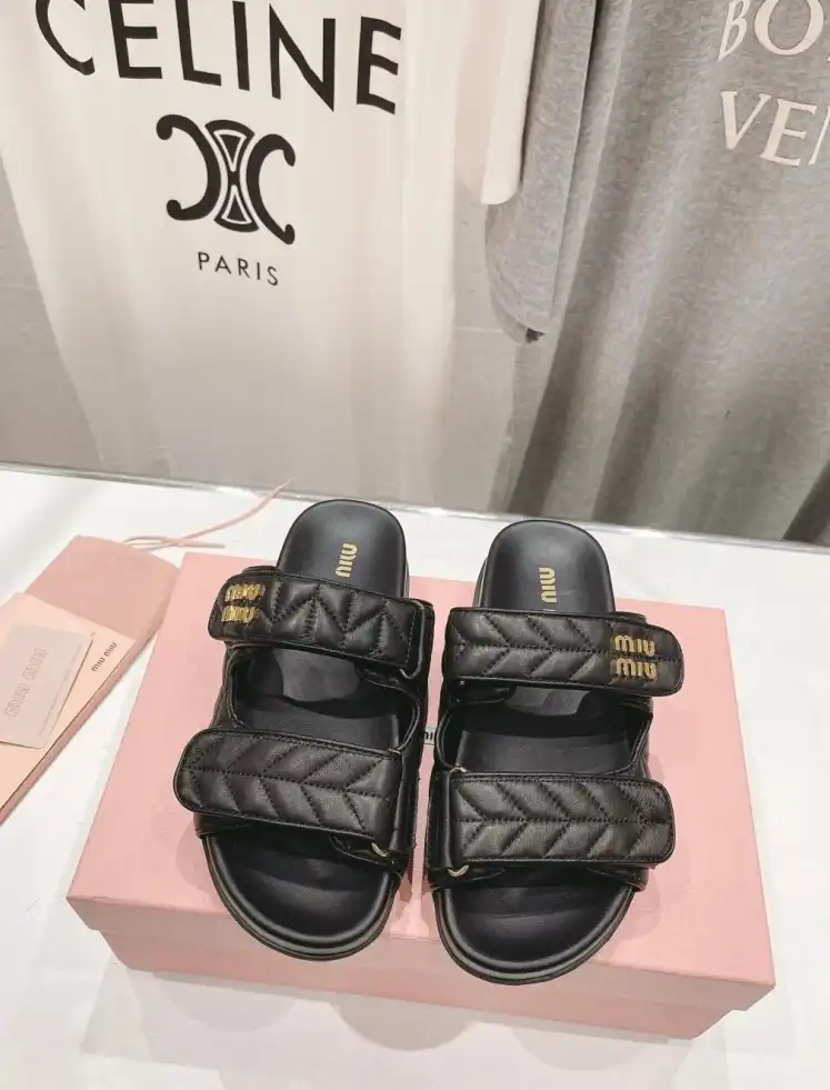 hype Miu Miu Slippers