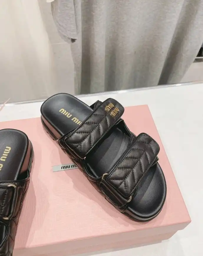 hype Miu Miu Slippers