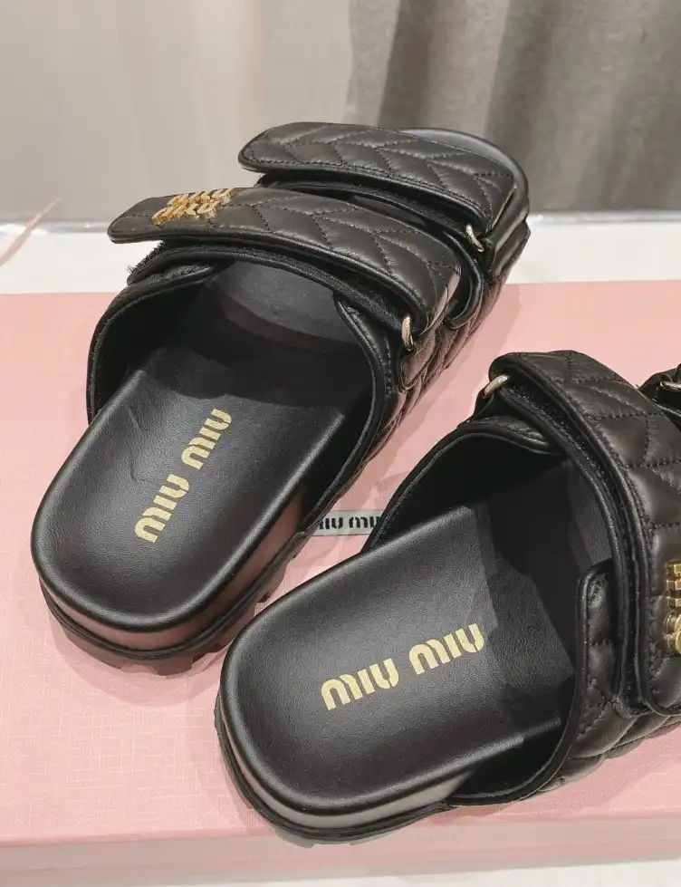 hype Miu Miu Slippers