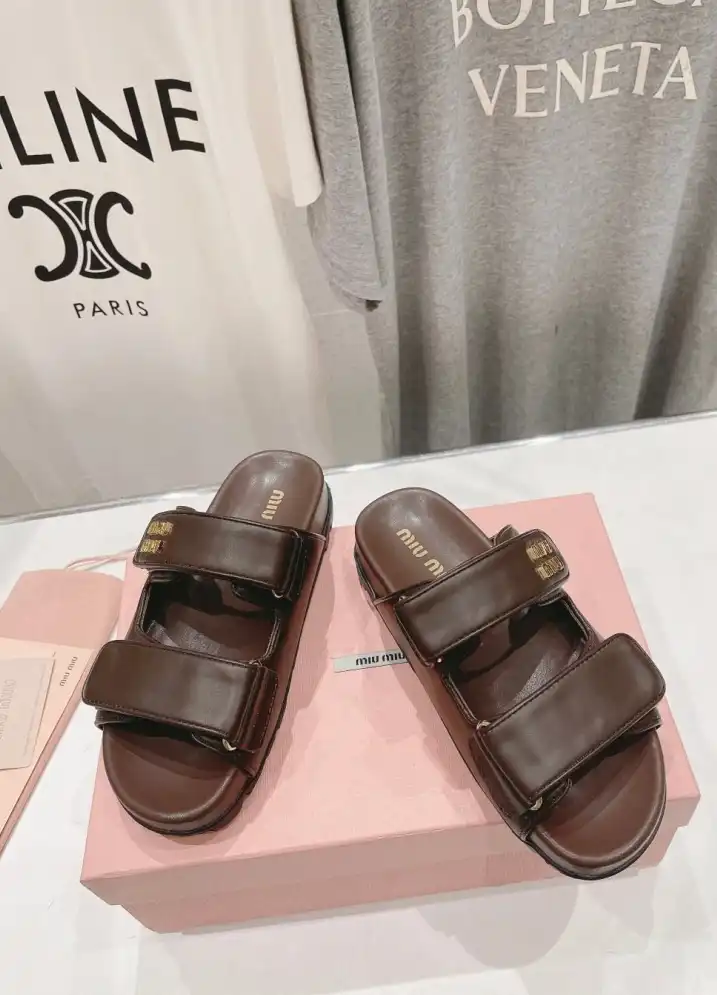 hype Miu Miu Slippers