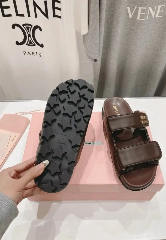 hype Miu Miu Slippers