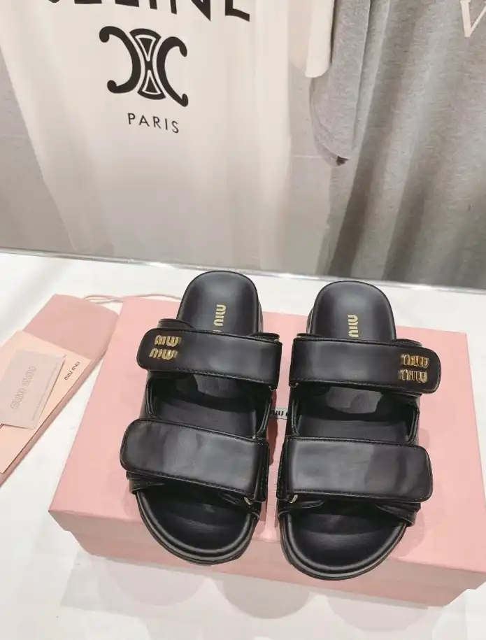 hype Miu Miu Slippers