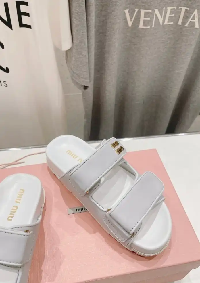 hype Miu Miu Slippers