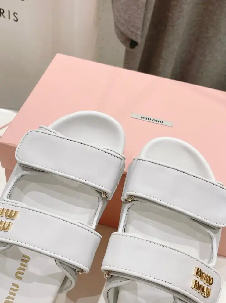 hype Miu Miu Slippers