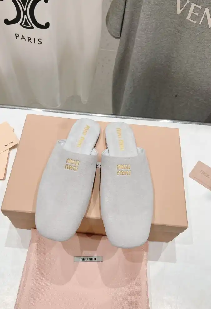 hype Miu Miu Slippers