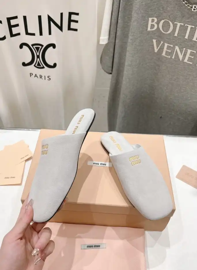 hype Miu Miu Slippers