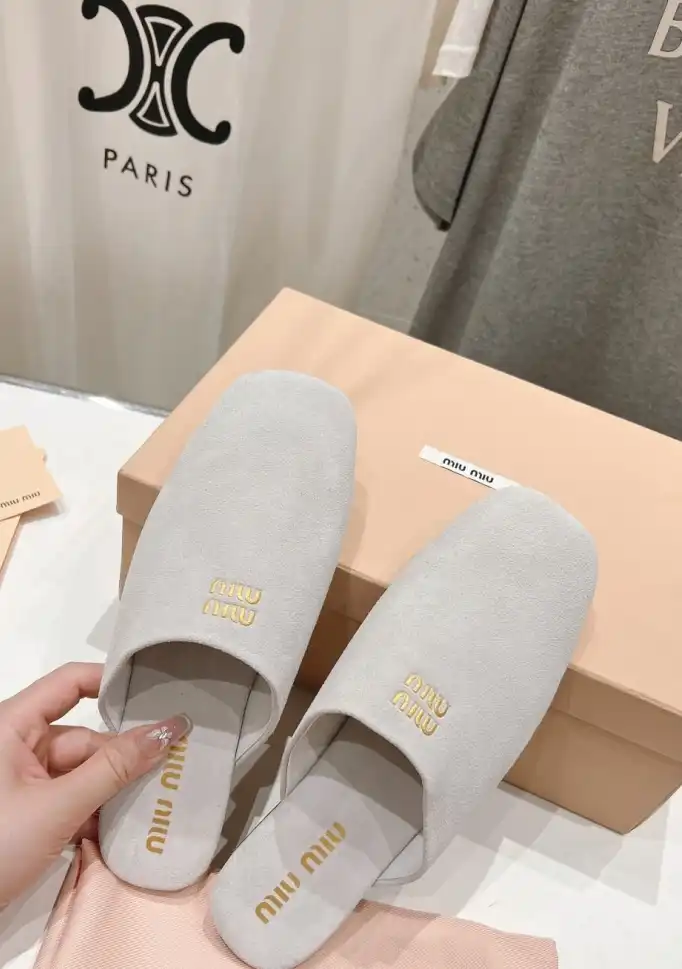 hype Miu Miu Slippers