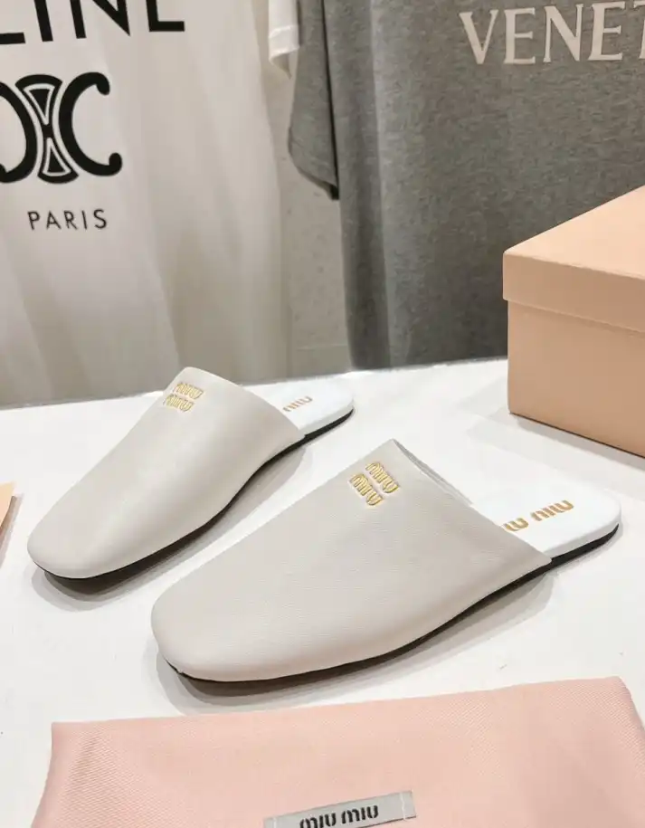 hype Miu Miu Slippers