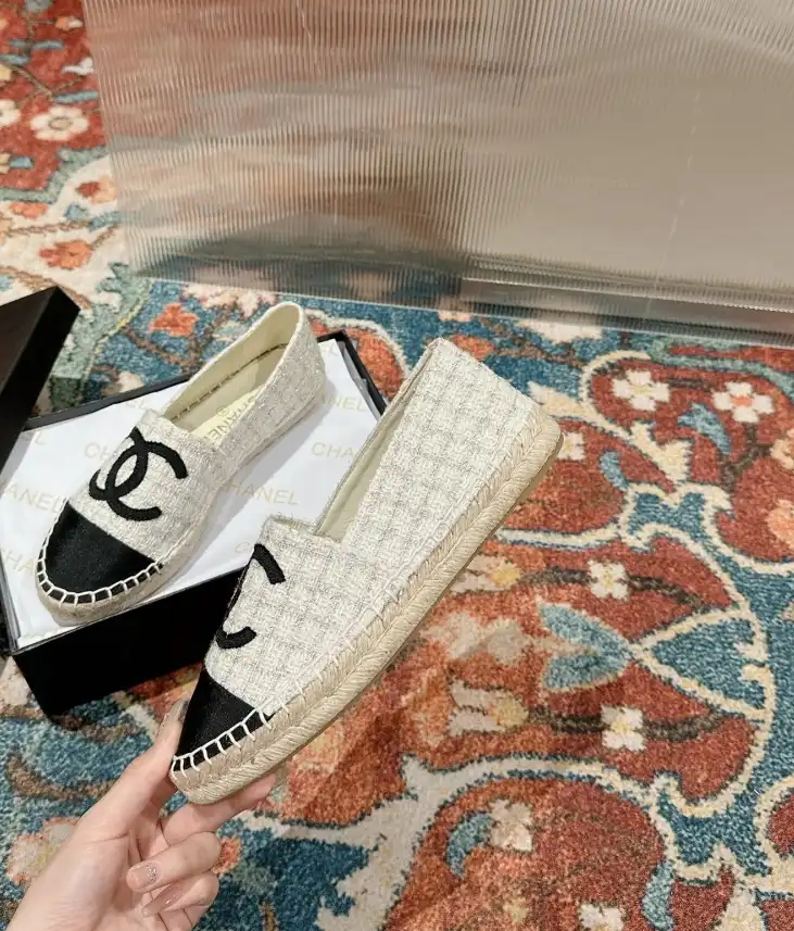 hype Chanel Flat Shoes