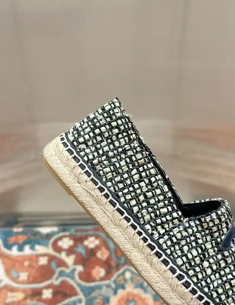 hype Chanel Flat Shoes