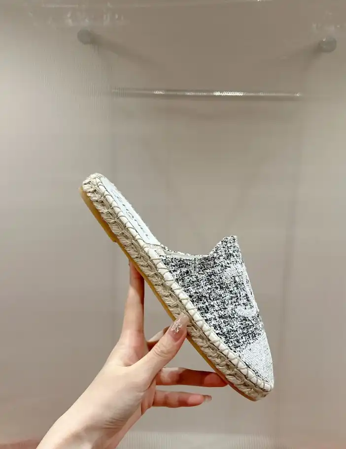 hype Chanel Slippers