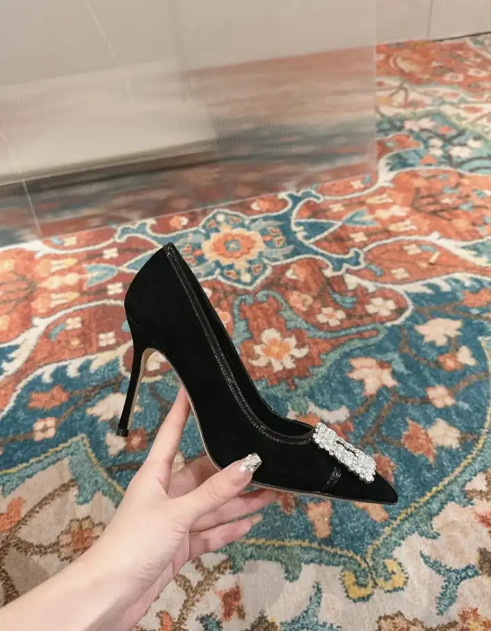 hype Manolo Blahnik High Heels