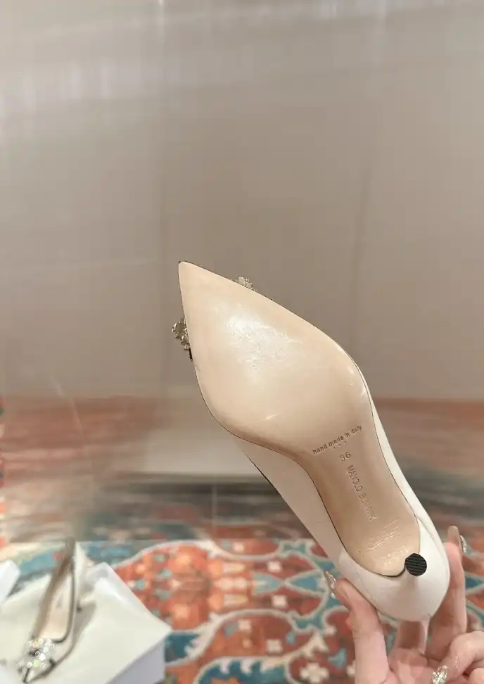 hype Manolo Blahnik High Heels