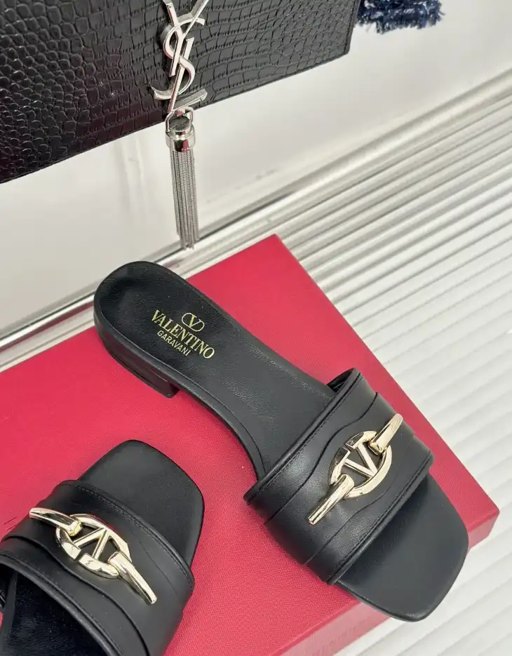 hype Valentino Slippers