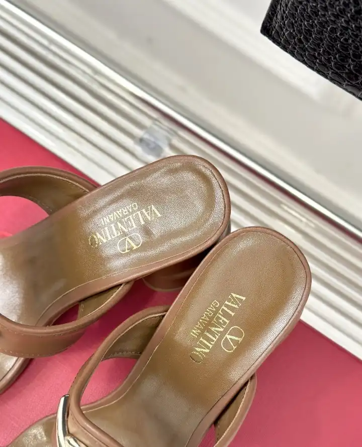 hype Valentino Slippers