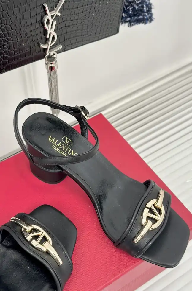 hype Valentino Slippers