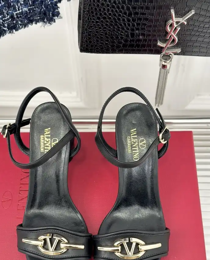 hype Valentino Slippers