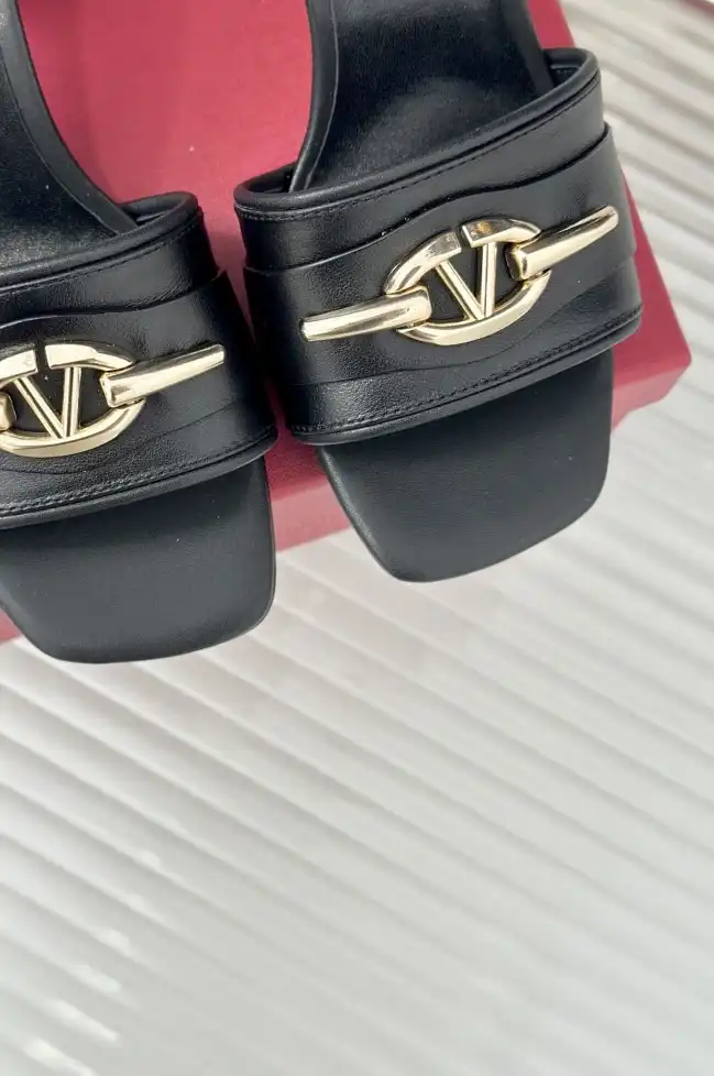 hype Valentino Slippers