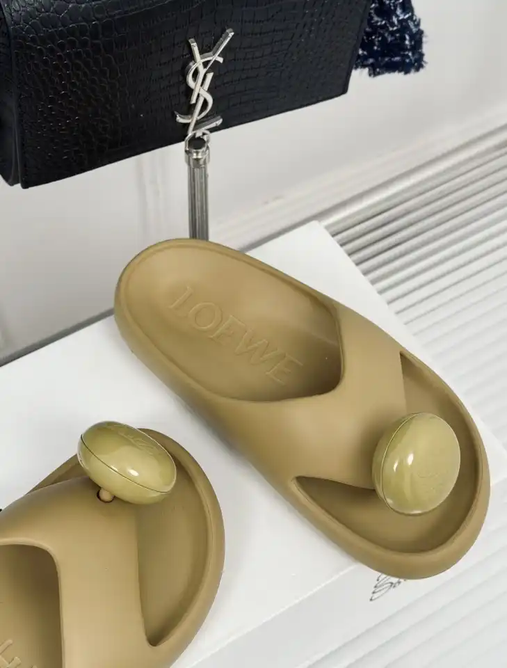 hype Loewe Slippers