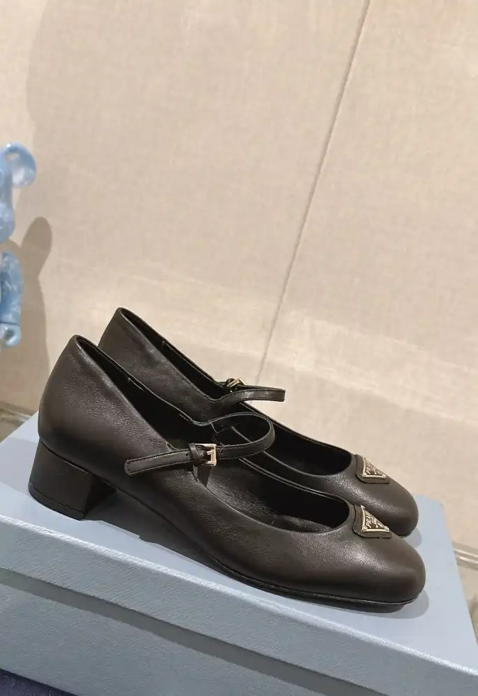 hype Prada flat shoes