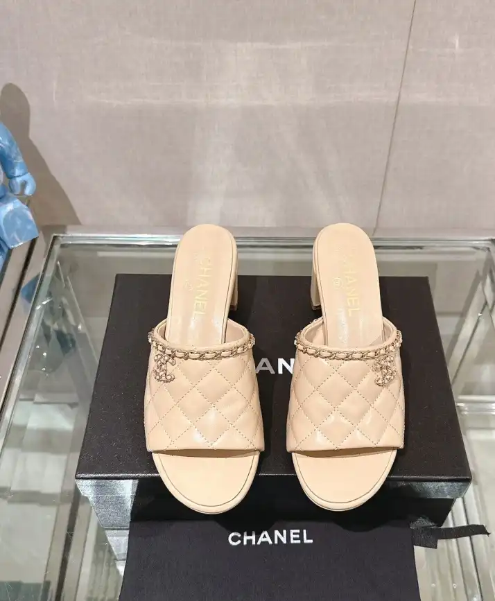 hype Chanel High Heels