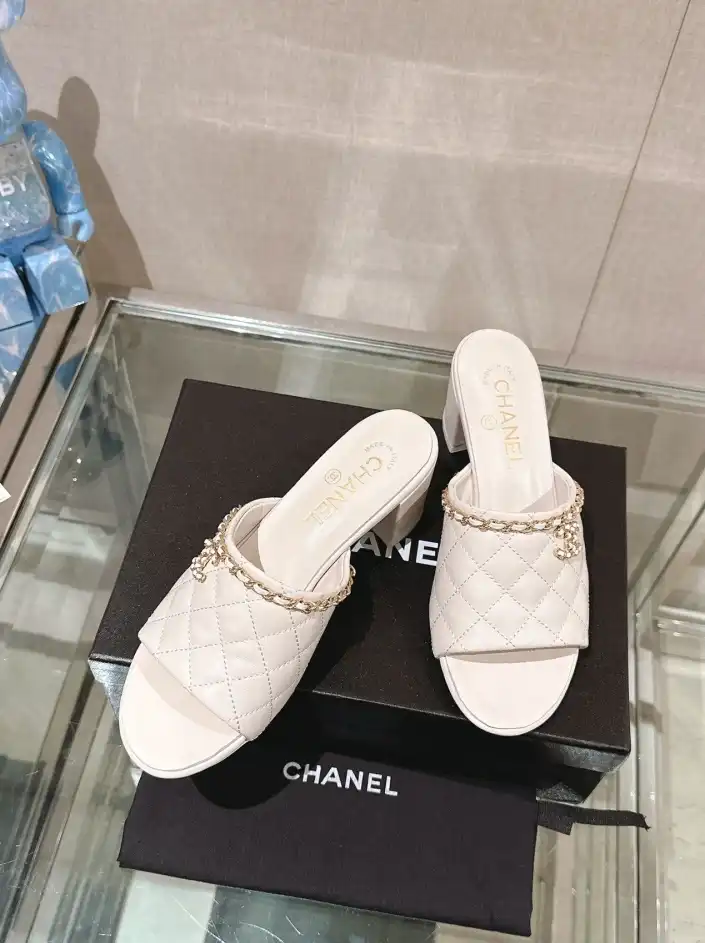 hype Chanel High Heels