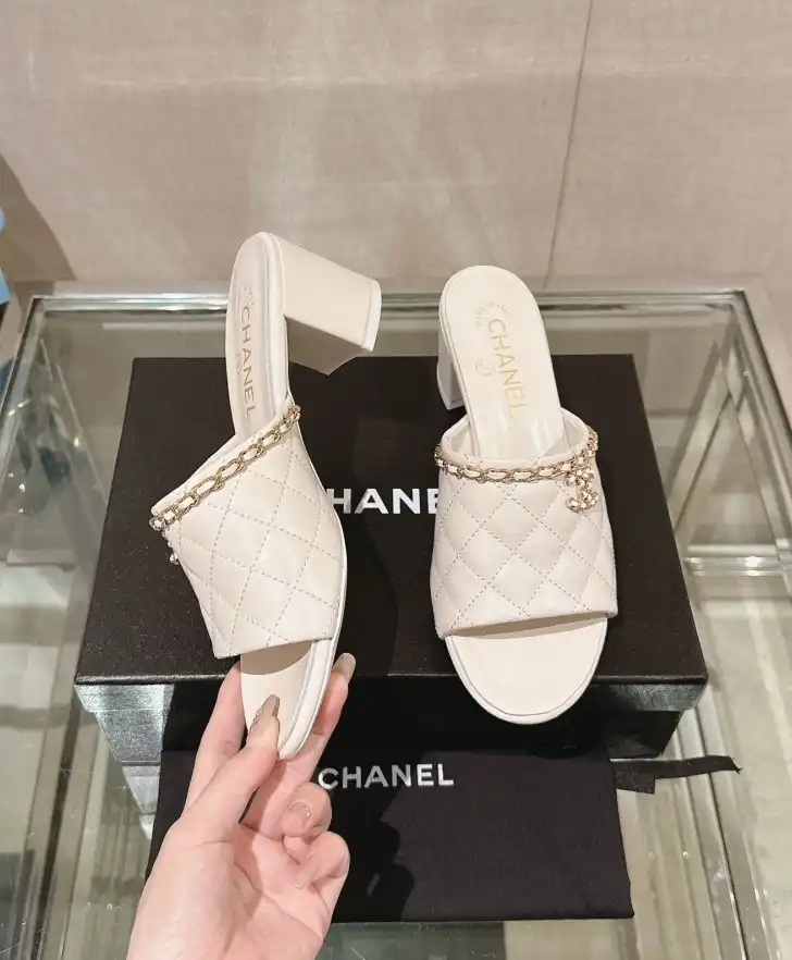 hype Chanel High Heels