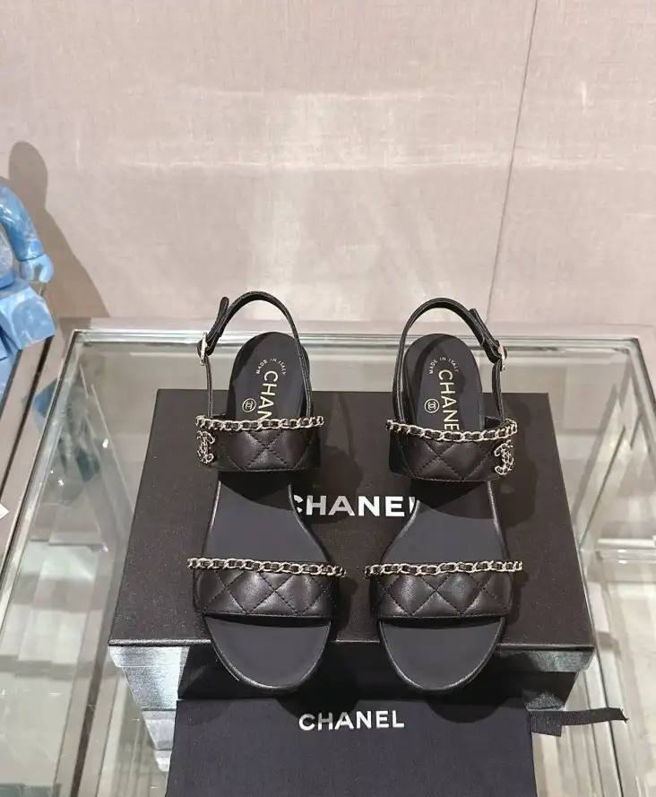 hype Chanel High Heels