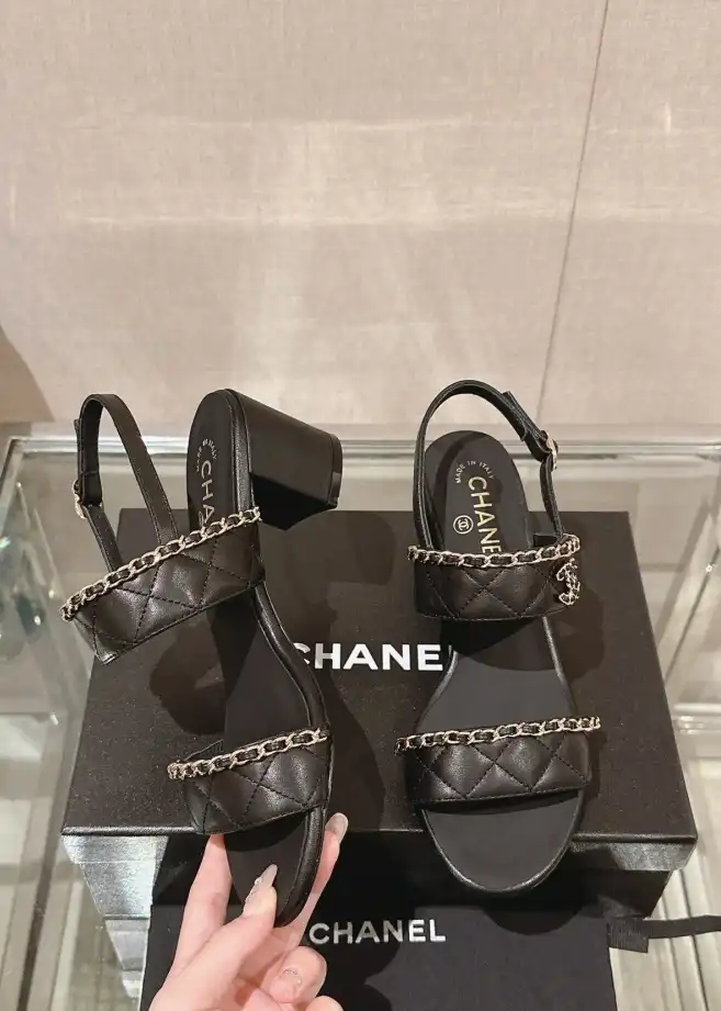 hype Chanel High Heels