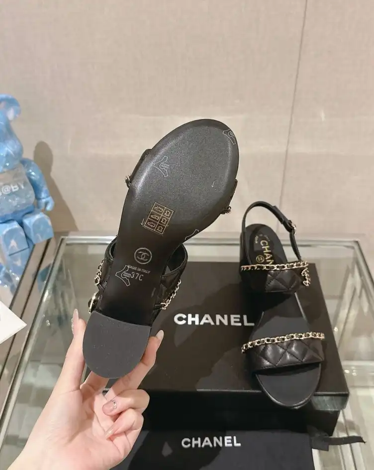 hype Chanel High Heels