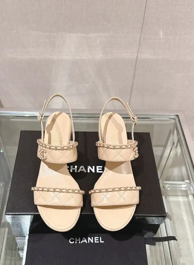 hype Chanel High Heels