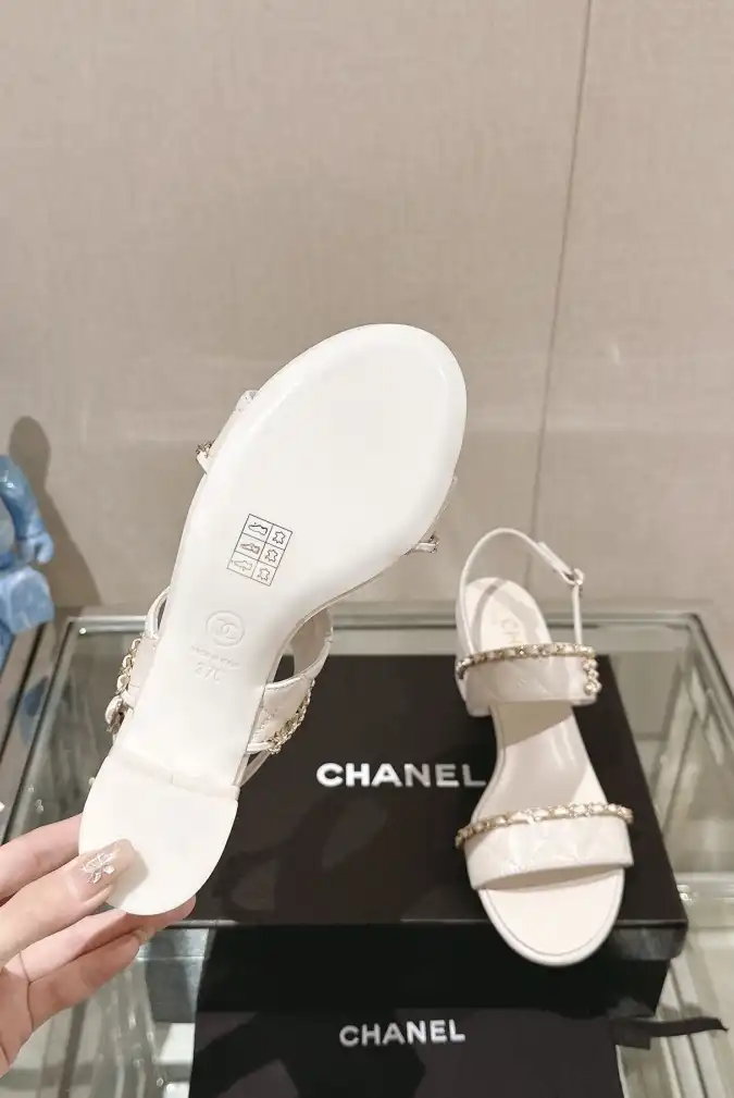 hype Chanel High Heels