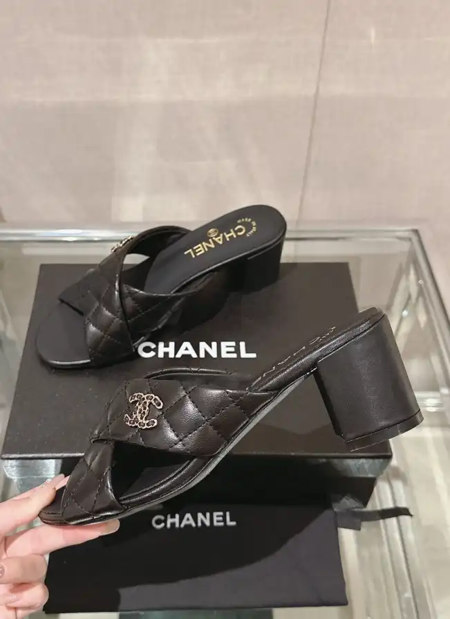 hype Chanel High Heels