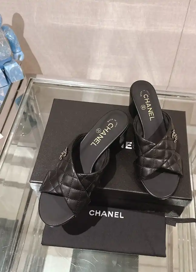 hype Chanel High Heels