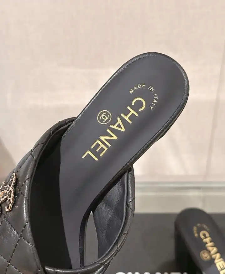 hype Chanel High Heels