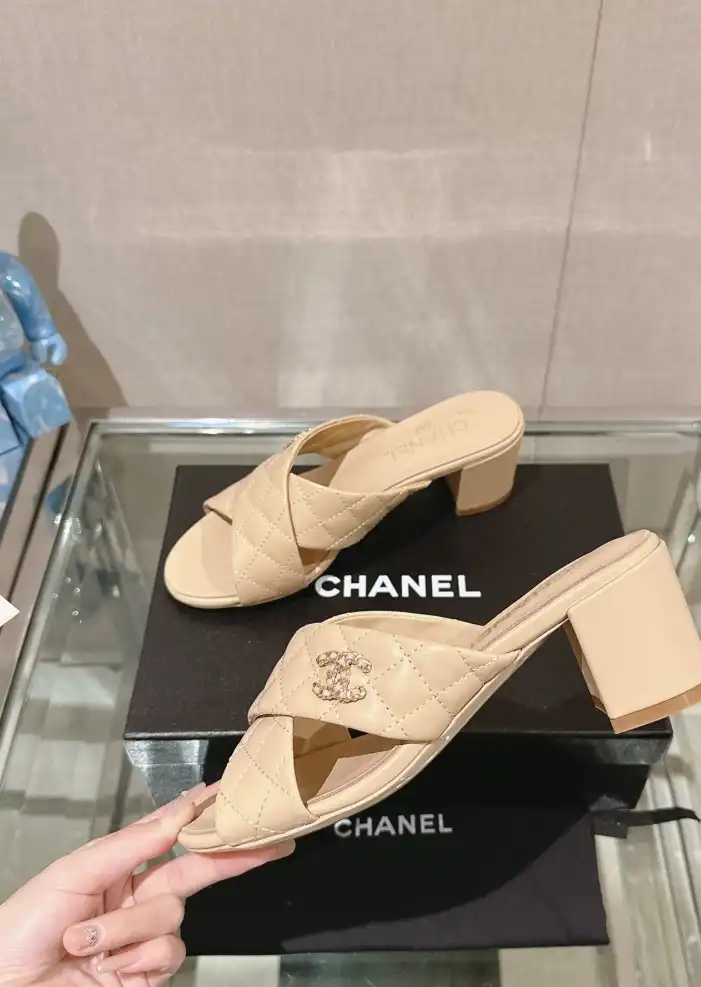 hype Chanel High Heels