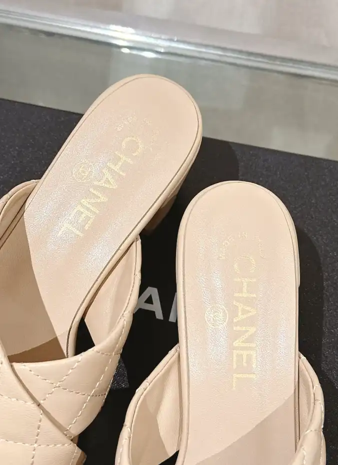 hype Chanel High Heels