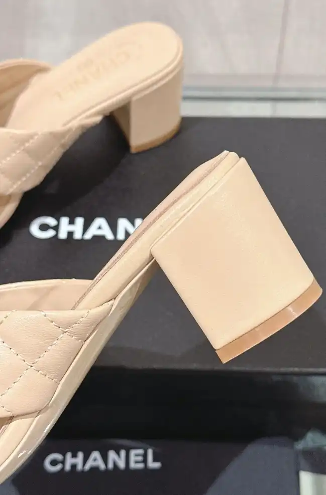 hype Chanel High Heels