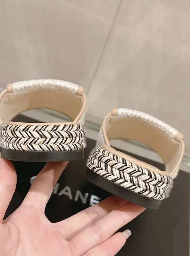 hype Chanel Slippers