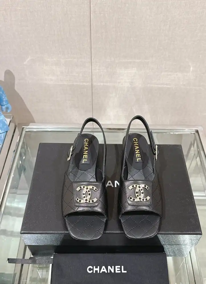 hype Chanel High Heels