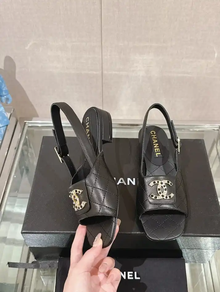 hype Chanel High Heels