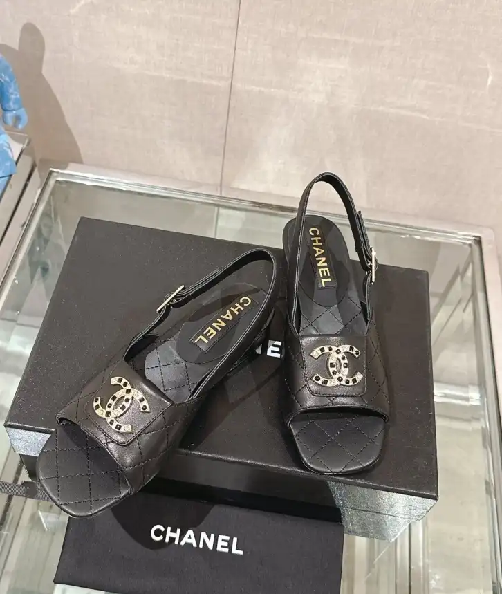 hype Chanel High Heels