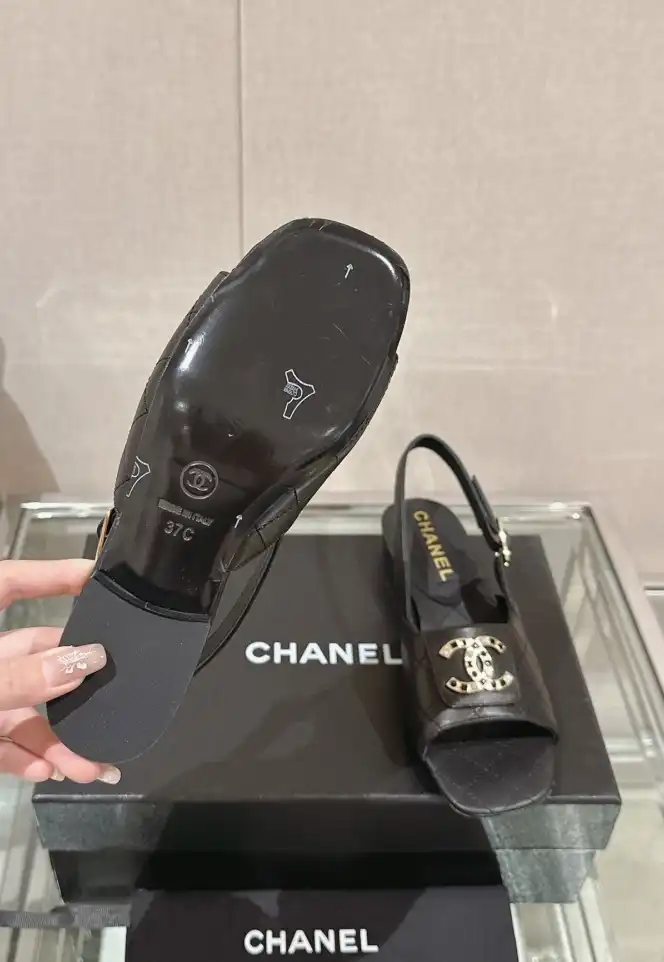 hype Chanel High Heels