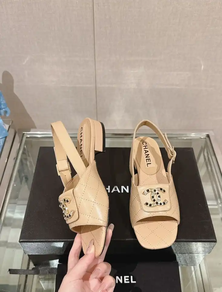 hype Chanel High Heels