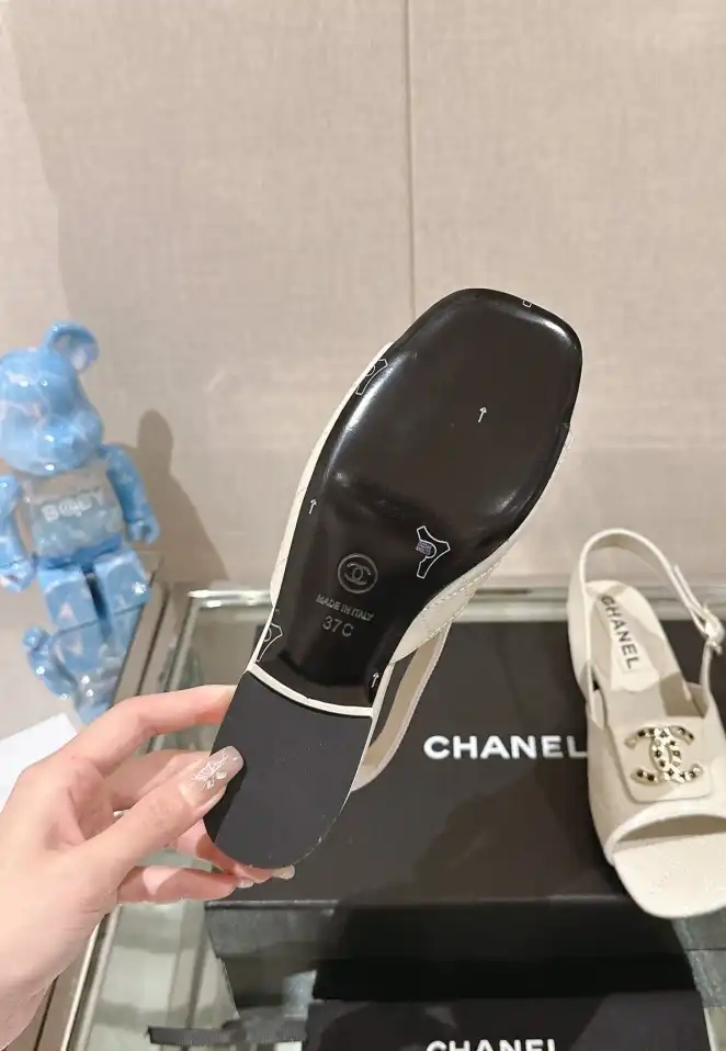 hype Chanel High Heels