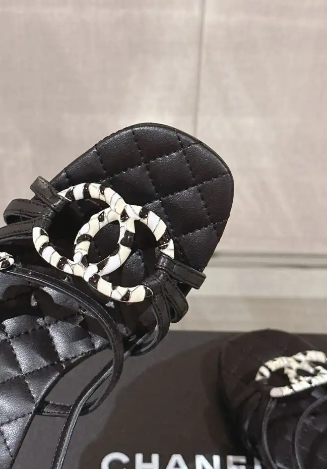 hype Chanel High Heels