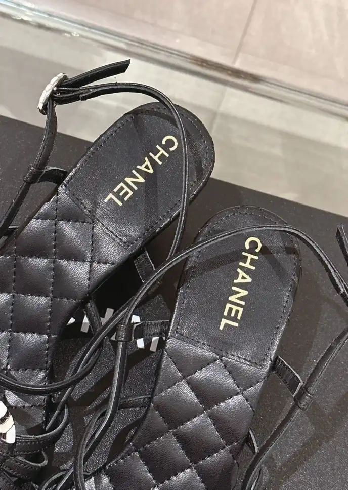 hype Chanel High Heels