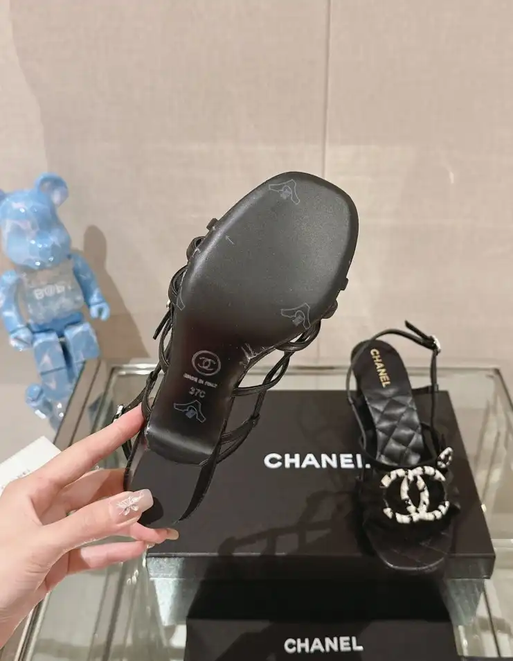 hype Chanel High Heels